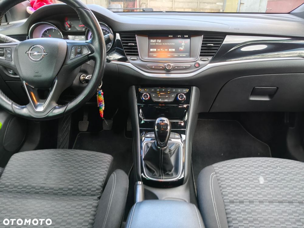 Opel Astra 1.6 CDTI Sport - 9