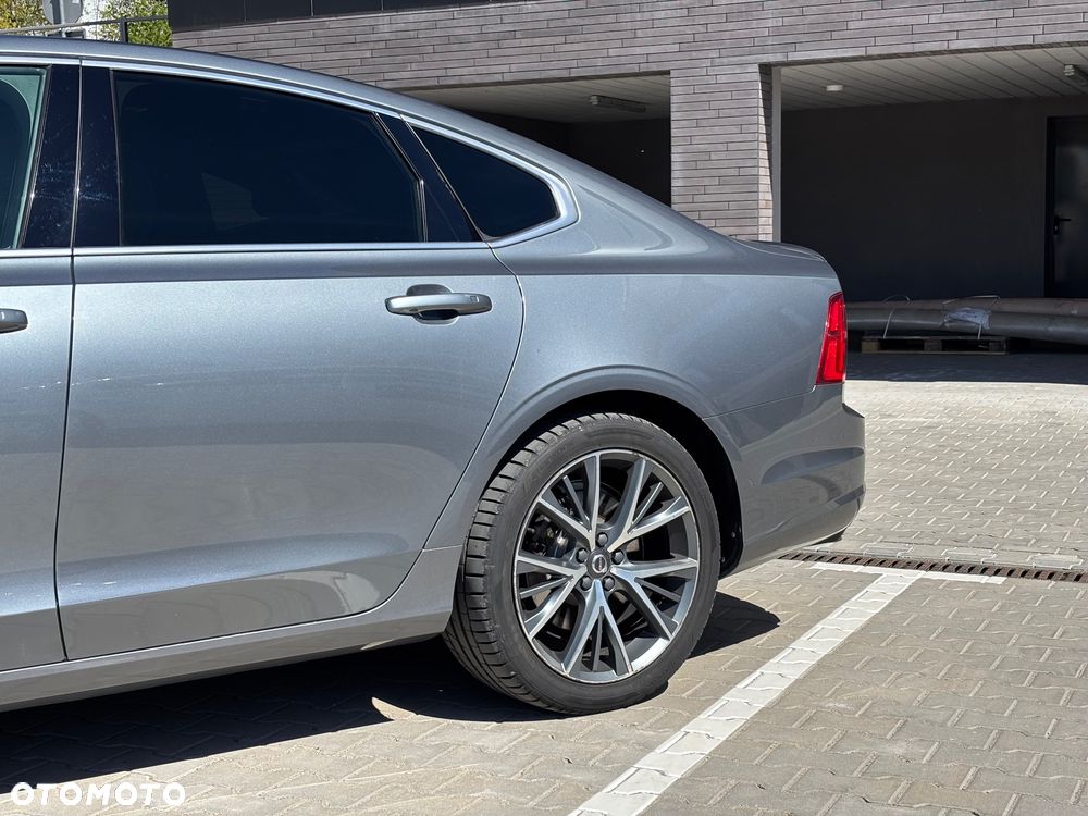 Volvo S90 D5 AWD R-Design - 4