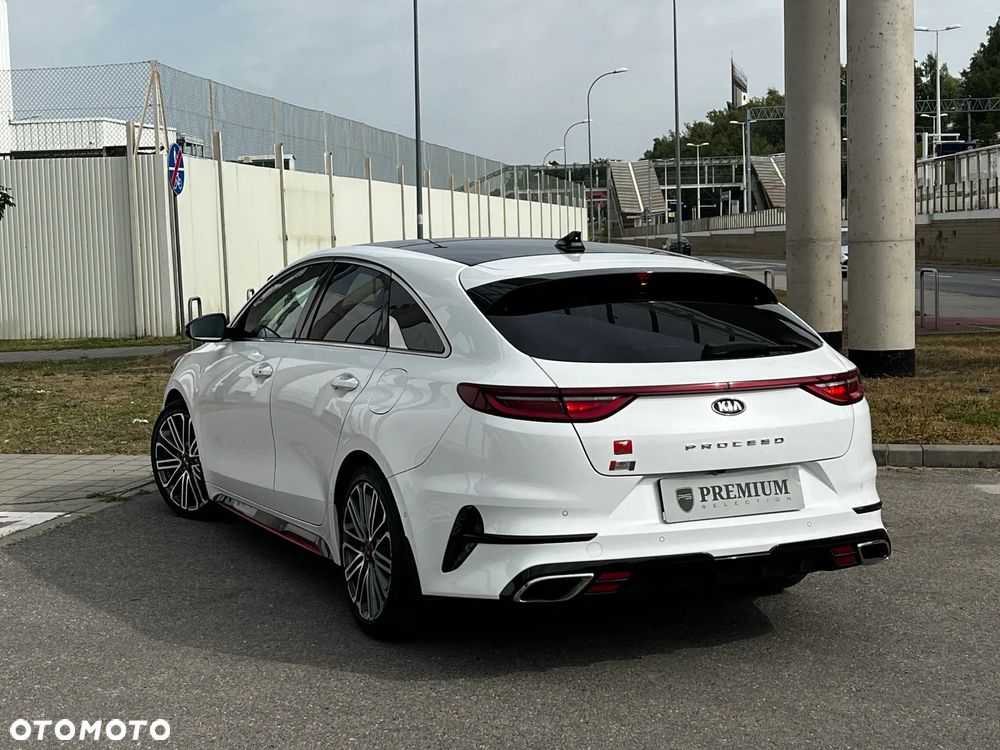 Kia ProCeed - 8