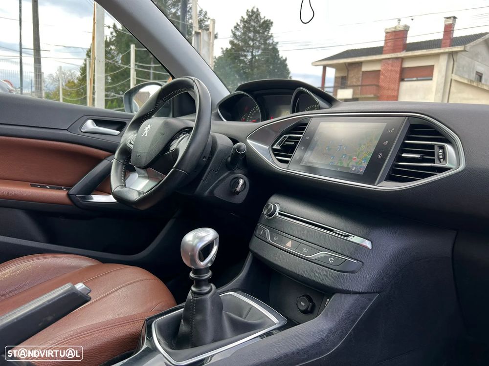 Peugeot 308 SW BlueHDi 120 Stop & Start Allure - 19