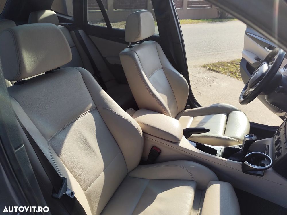 BMW X1 sDrive20d - 28