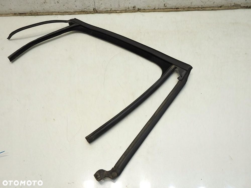 LISTWA RAMKA DRZWI PRAWY TYŁ OPEL ASTRA J HB 13260082RH - 5