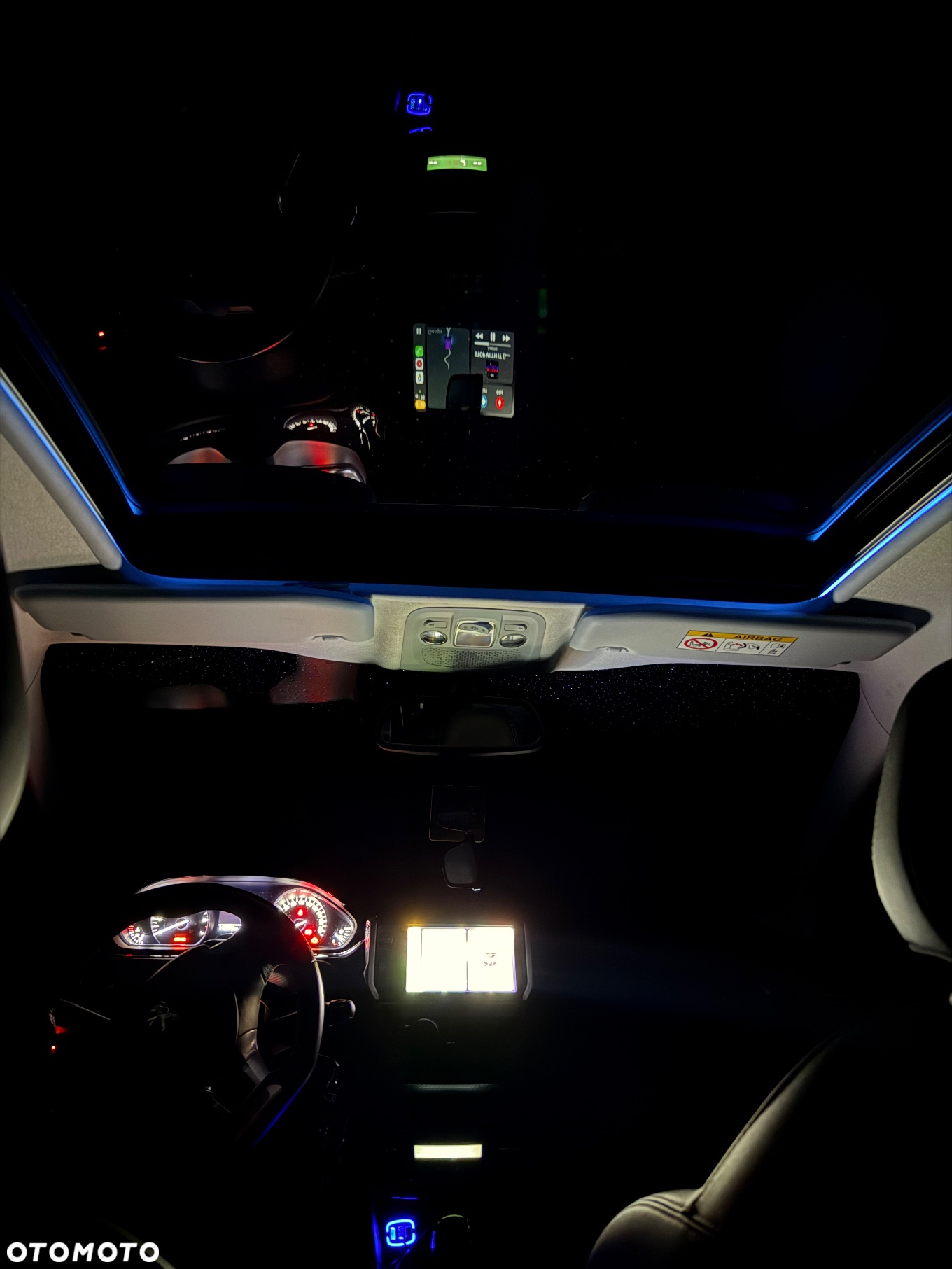 Peugeot 208 - 14