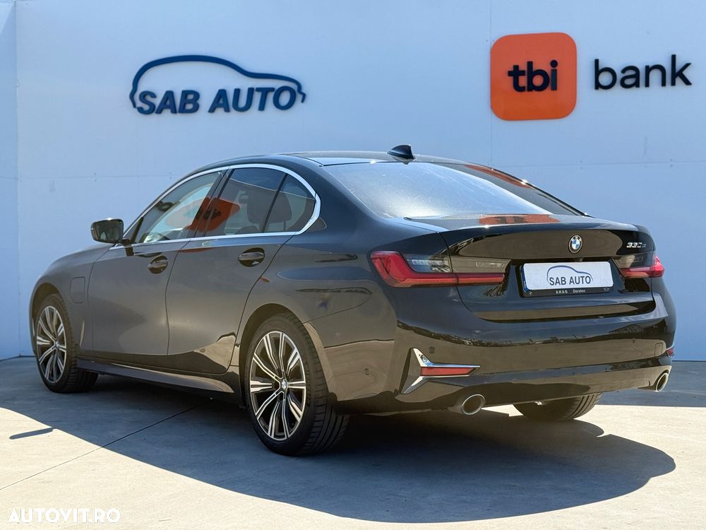 BMW Seria 3 330e iPerformance Luxury Line - 22