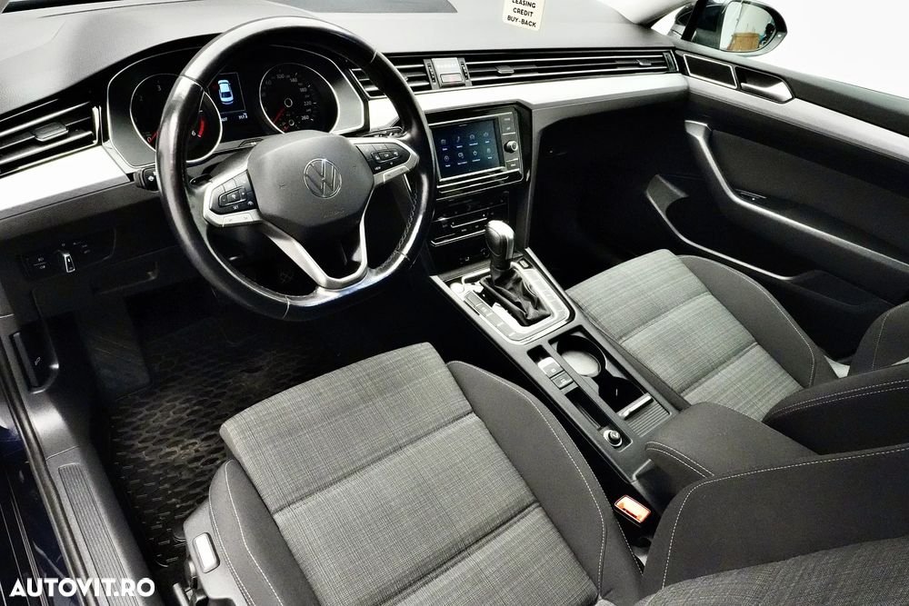 Volkswagen Passat 2.0 TDI DSG Comfortline - 11
