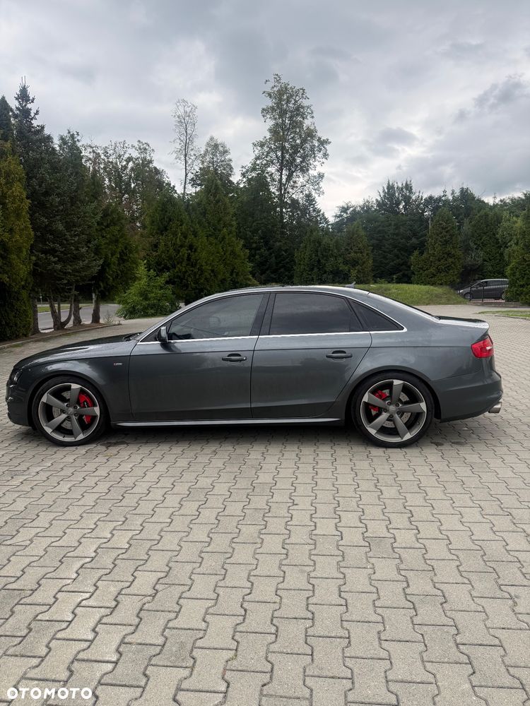 Audi A4 Limousine 2.0 TFSI Quattro Line - 16