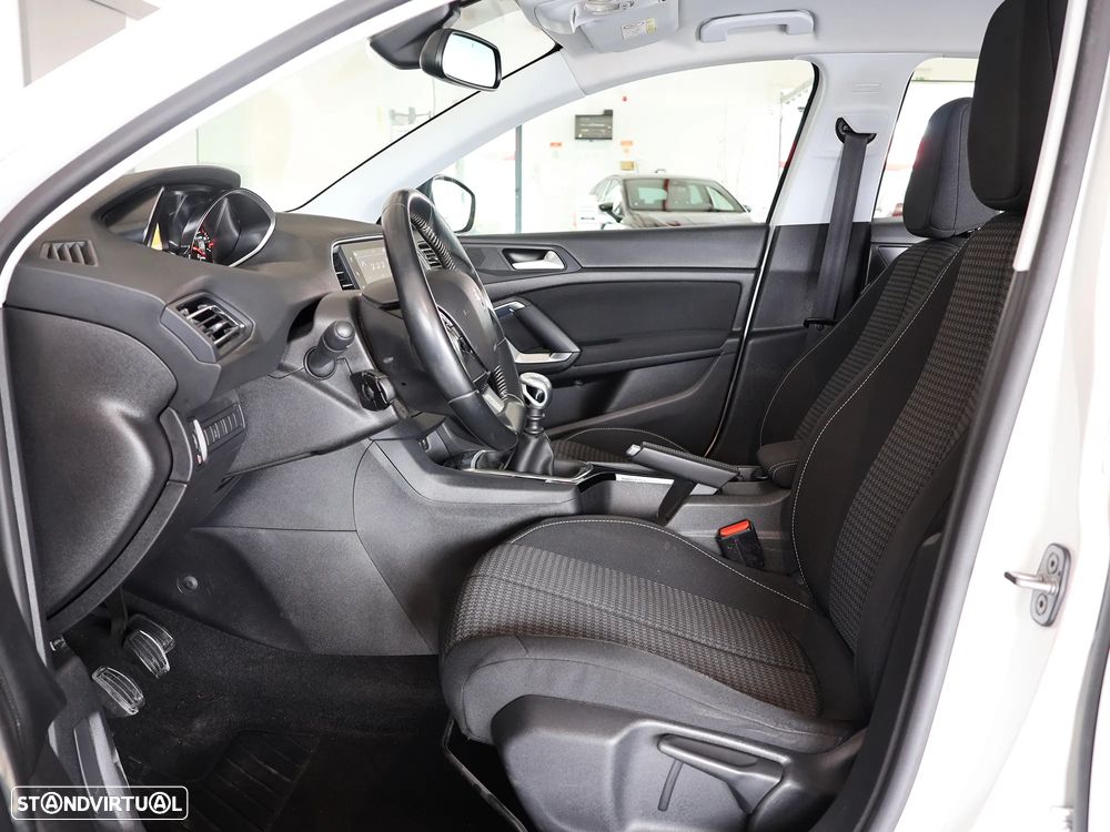 Peugeot 308 1.5 BlueHDi Business Line - 15