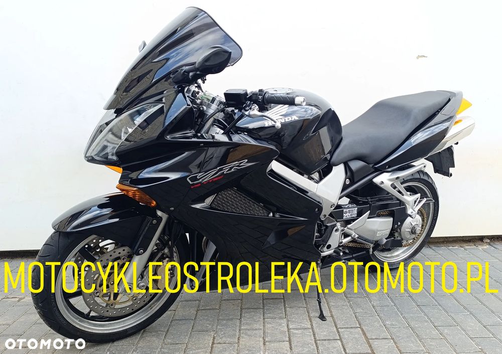 Honda VFR - 2
