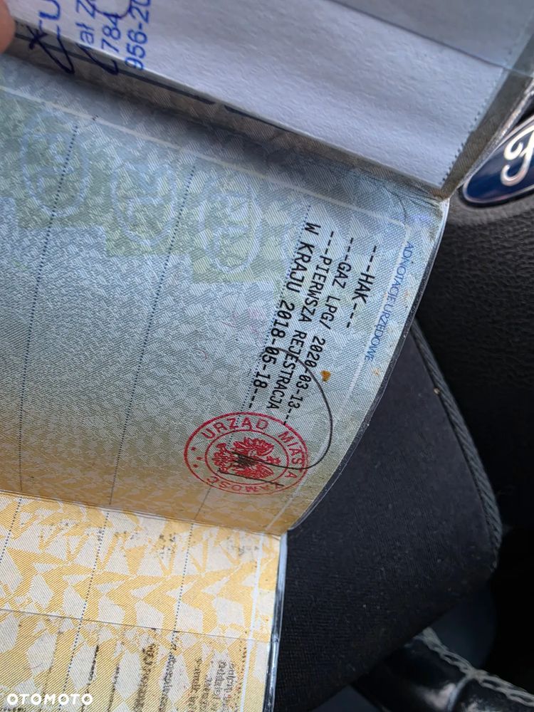 Ford Mondeo 1.6 Ghia - 8