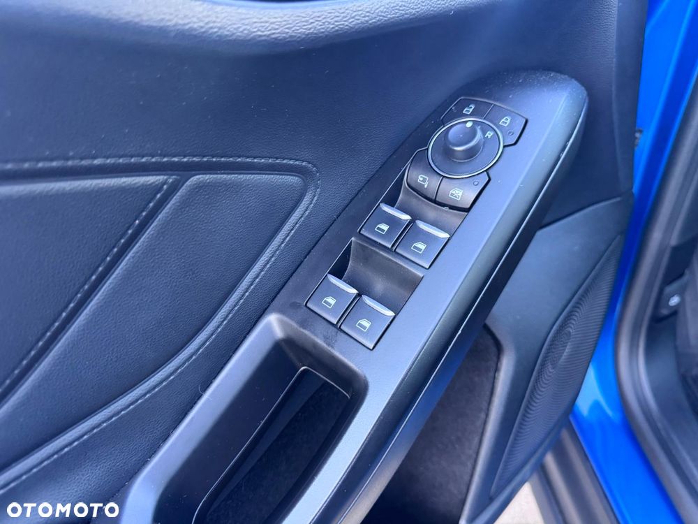 Ford Focus 1.0 EcoBoost Titanium - 22