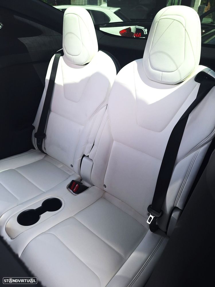 Tesla Model X 100D - 14