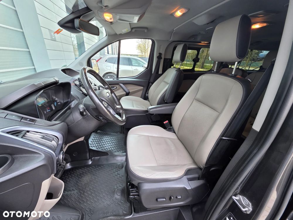Ford Tourneo Custom 2.0 EcoBlue L1 Titanium SelectShift - 17
