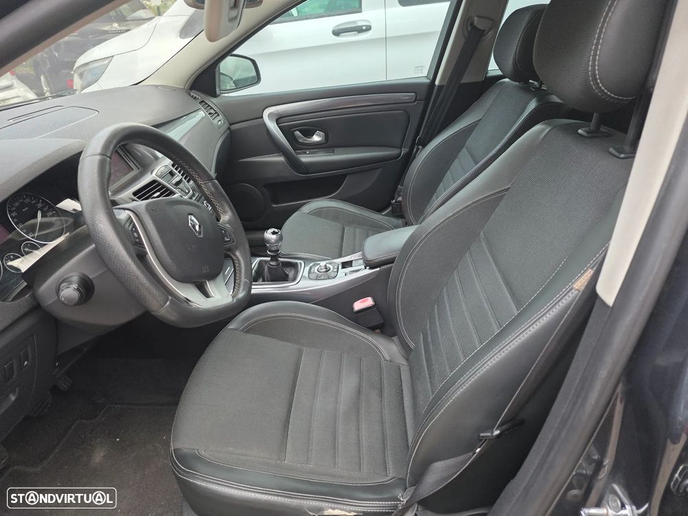 Renault Laguna Break 2.0 dCi Dynamique S - 13