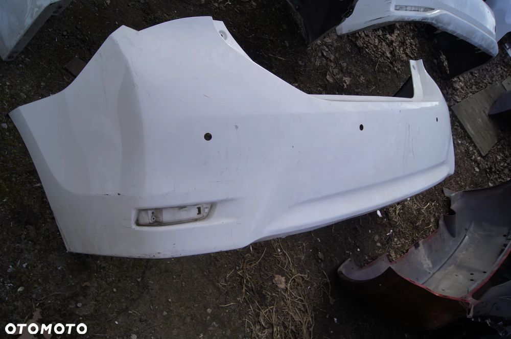 TOYOTA COROLLA E16 E18 SEDAN 12- ZDERZAK TYLNY TYŁ - 2