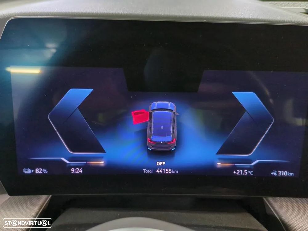 BMW iX1 xDrive30 - 7