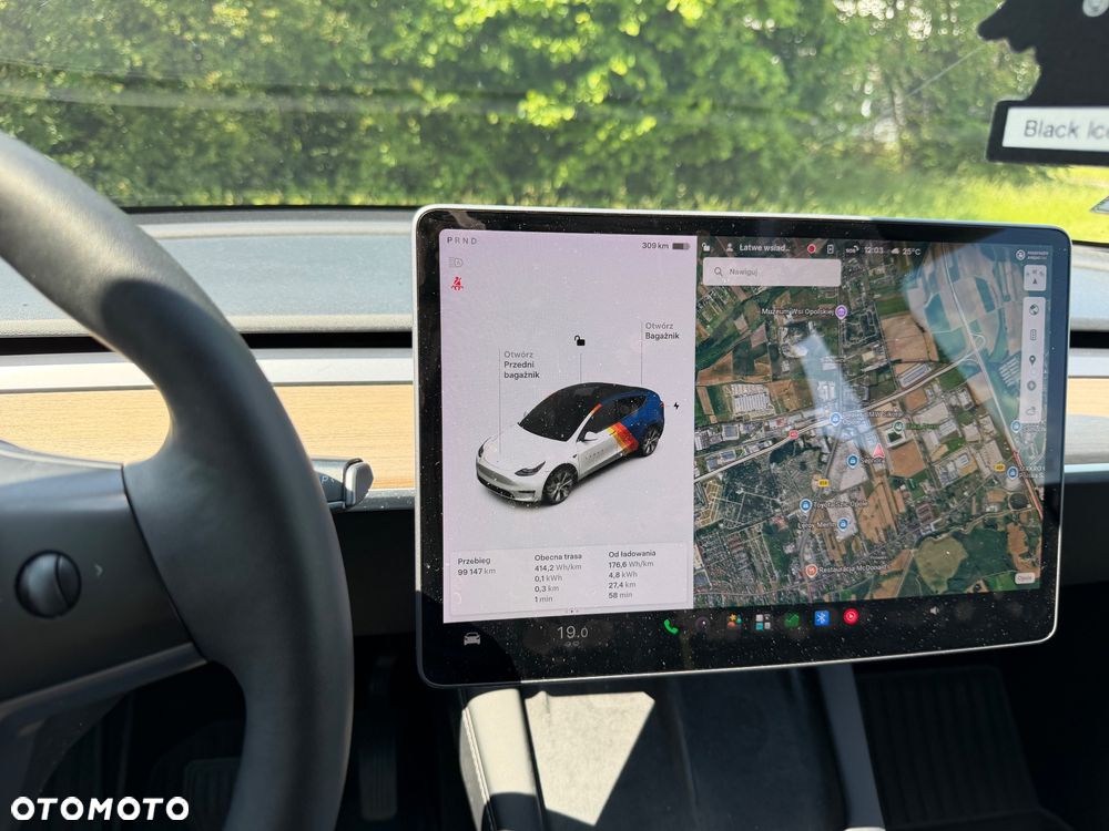 Tesla Model Y Long Range Dual Motor AWD - 10