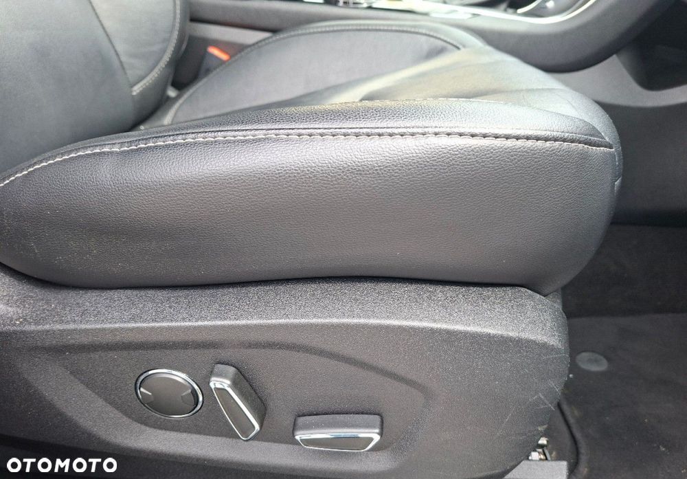 Ford S-Max - 16