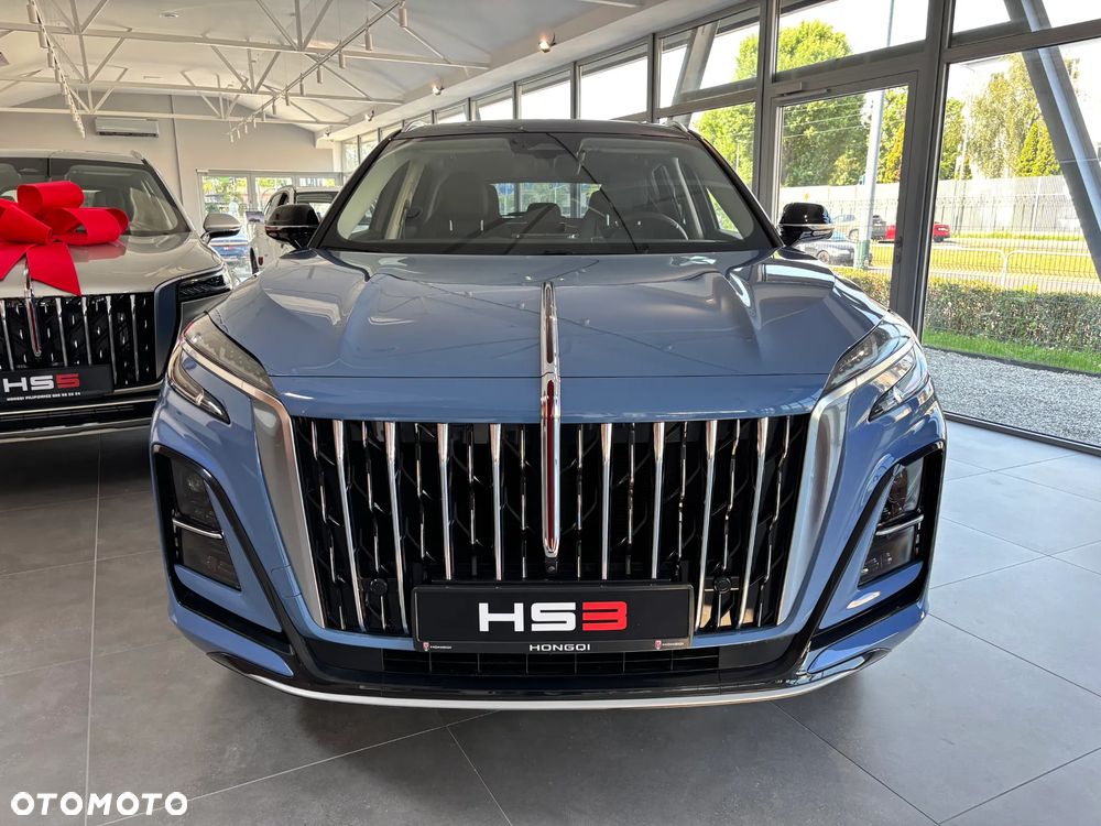 Hongqi HS3 - 6
