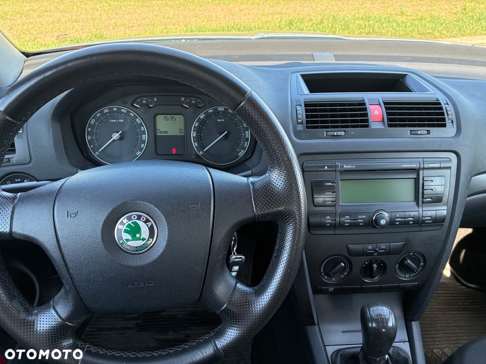 Skoda Octavia 1.6 Classic - 18