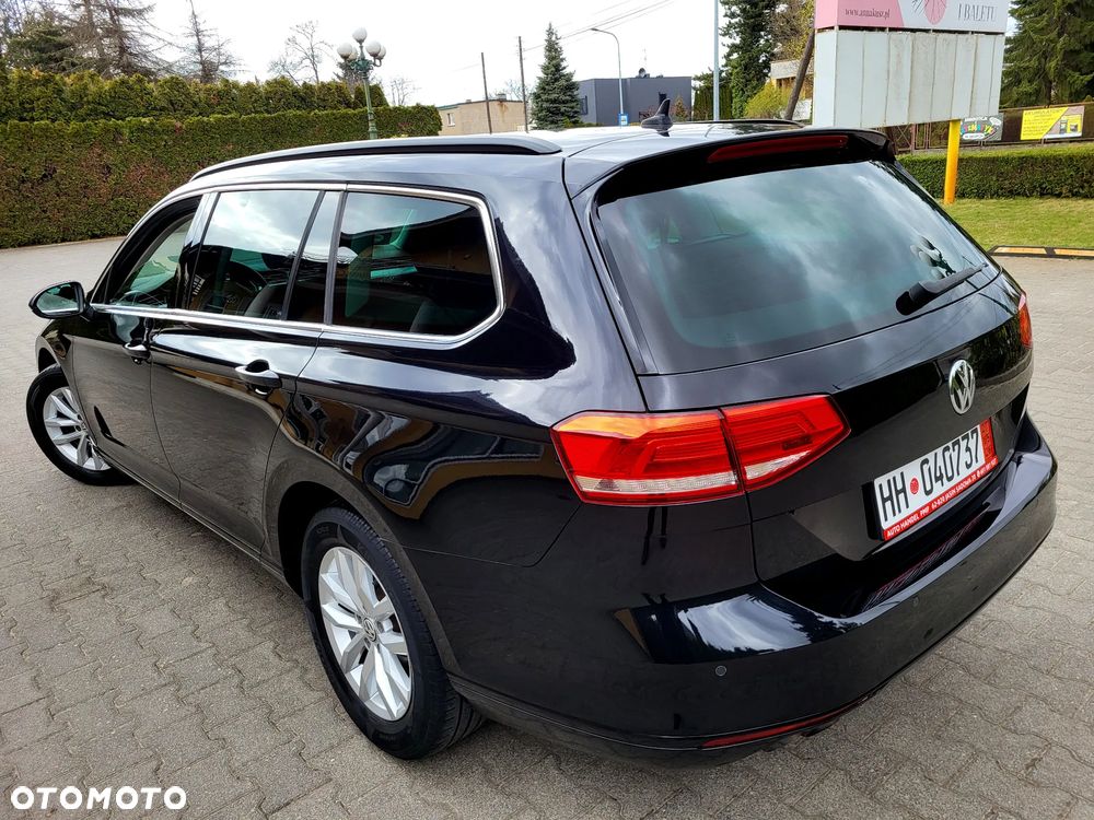 Volkswagen Passat - 25