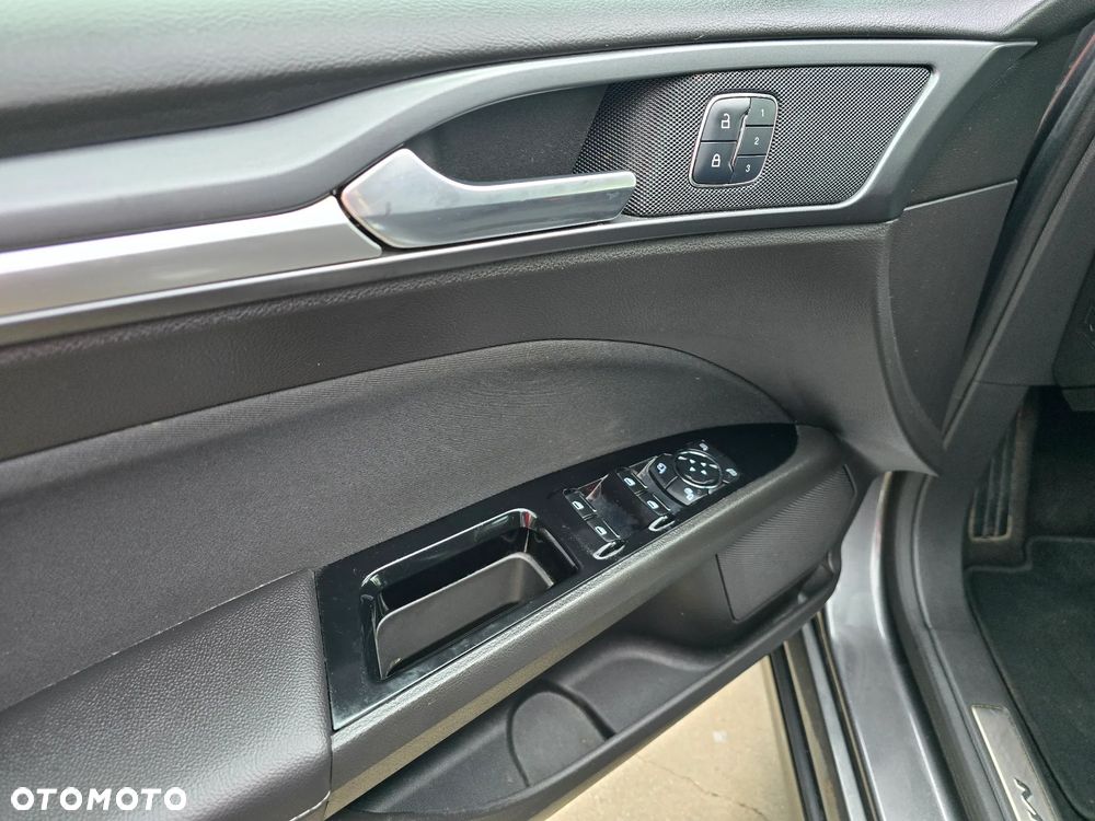 Ford Mondeo 2.0 TDCi Start-Stopp PowerShift-Aut Titanium - 17