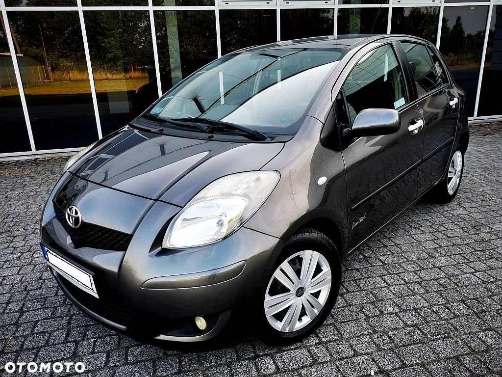 Toyota Yaris 1.33 Premium - 1