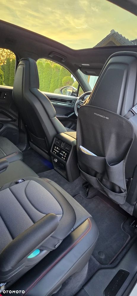 Porsche Cayenne - 12