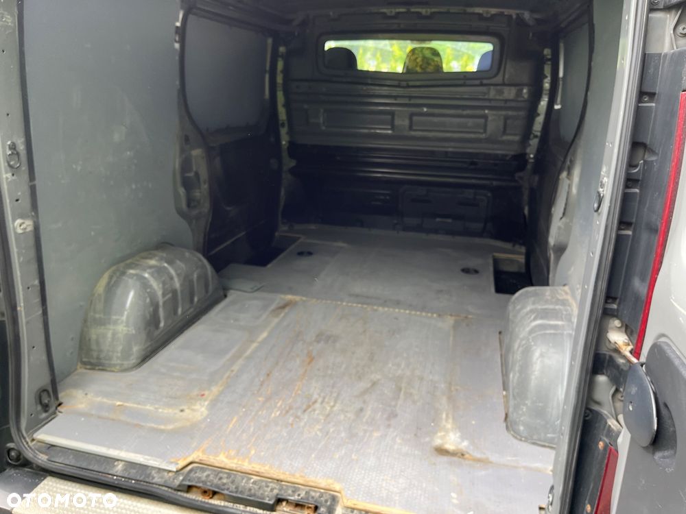 Renault Trafic - 10
