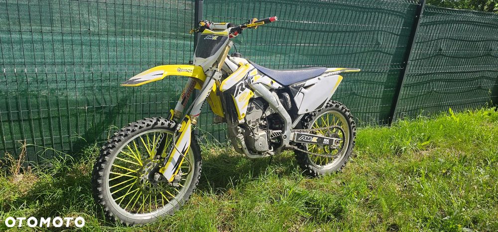 Suzuki RM-Z - 3