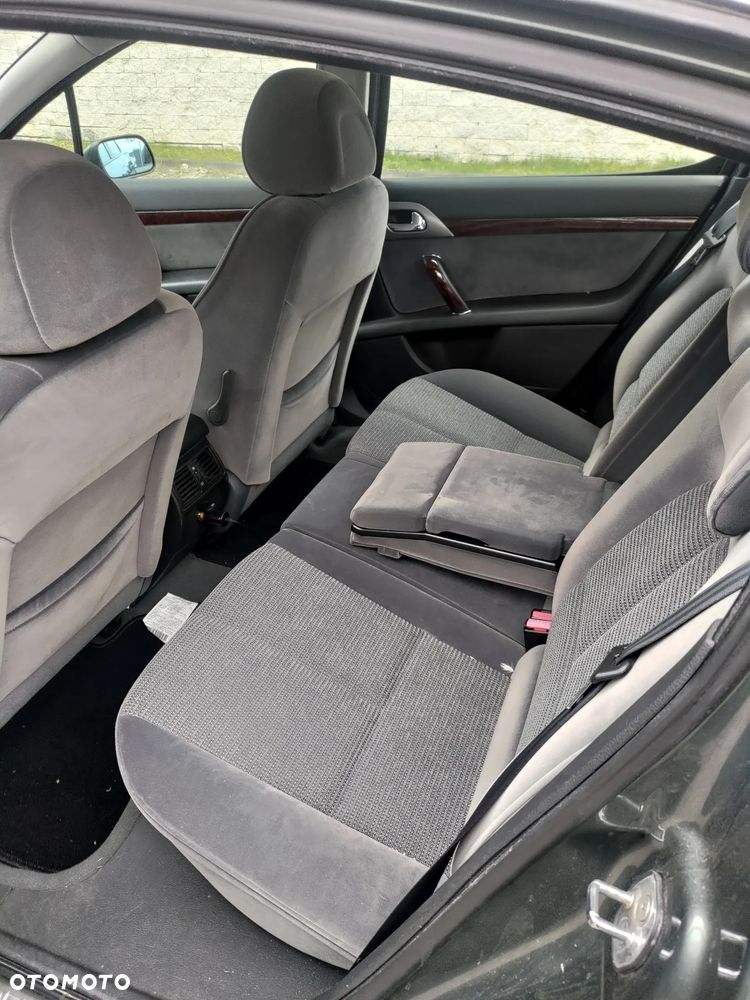 Peugeot 407 2.0 HDI Premium Grand Prix - 14
