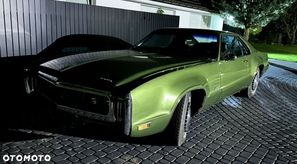 Oldsmobile Toronado - 1