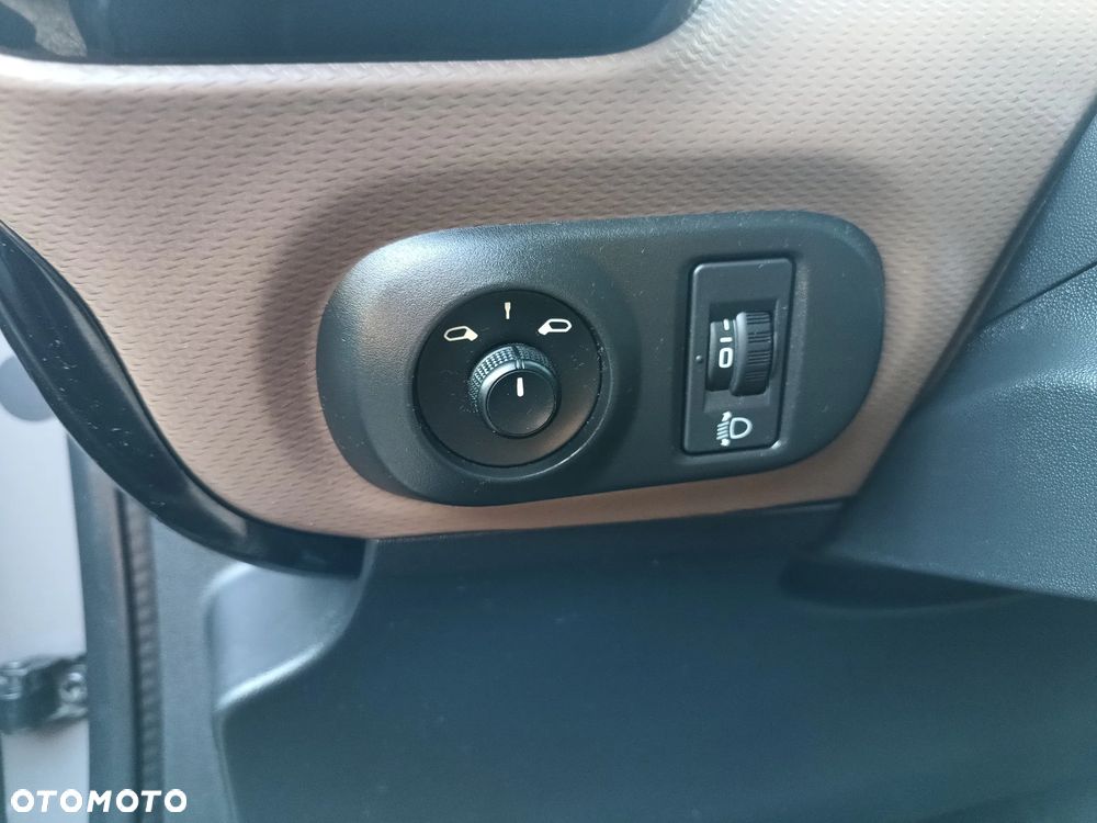 Citroën C4 Cactus 1.2 PureTech Live EU6 - 22
