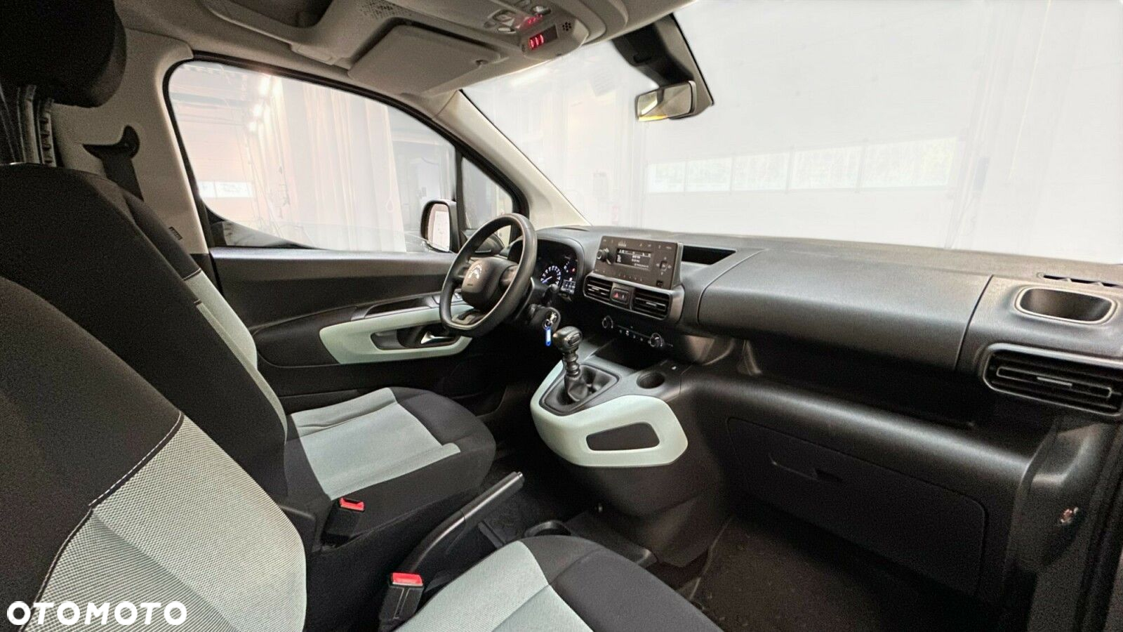 Citroën Berlingo M 1.2 PureTech Feel S&S - 20
