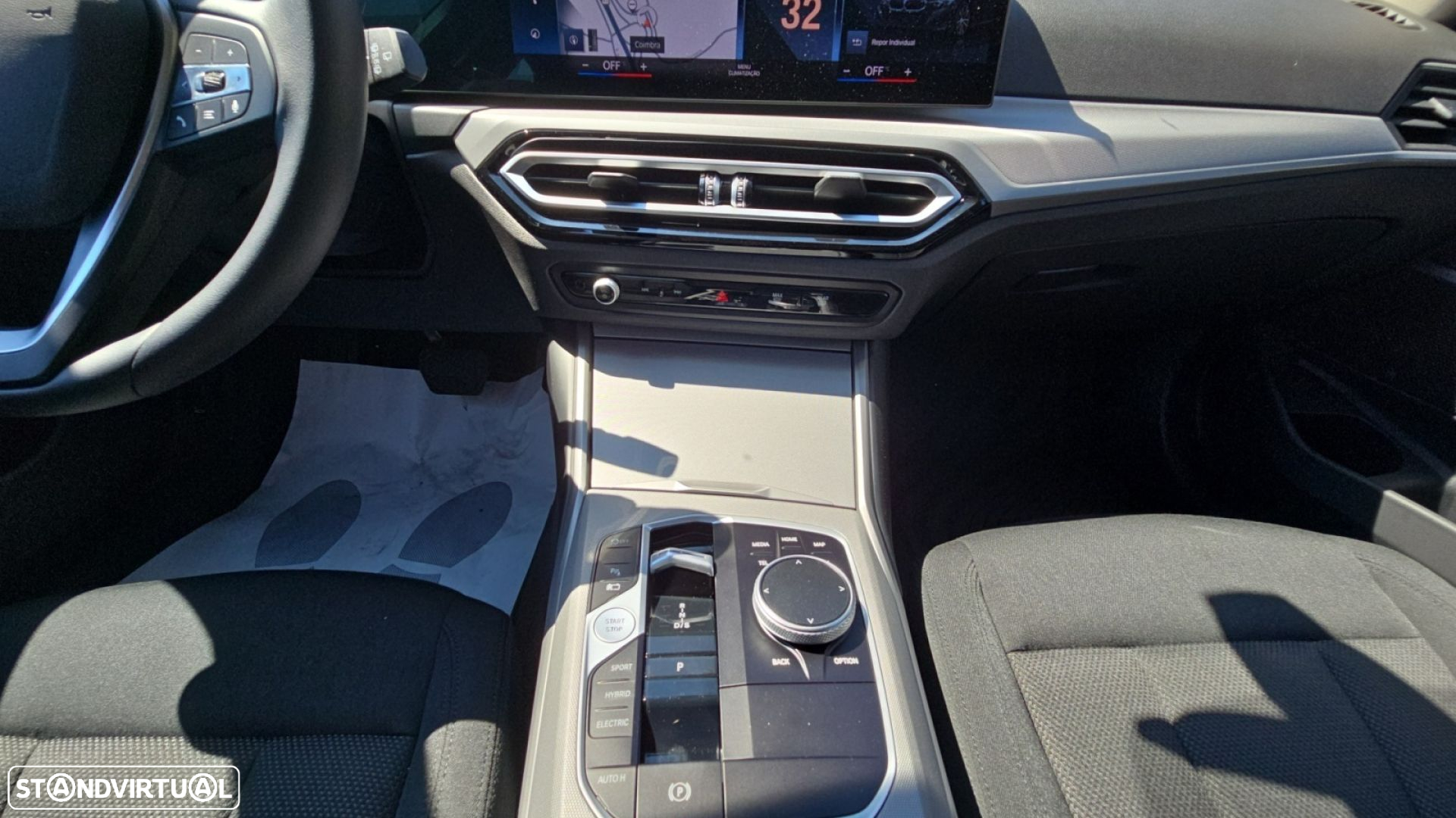 BMW 320 e Touring Auto - 12