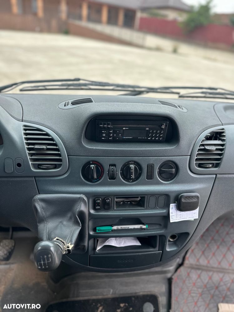 Mercedes-Benz Sprinter - 8
