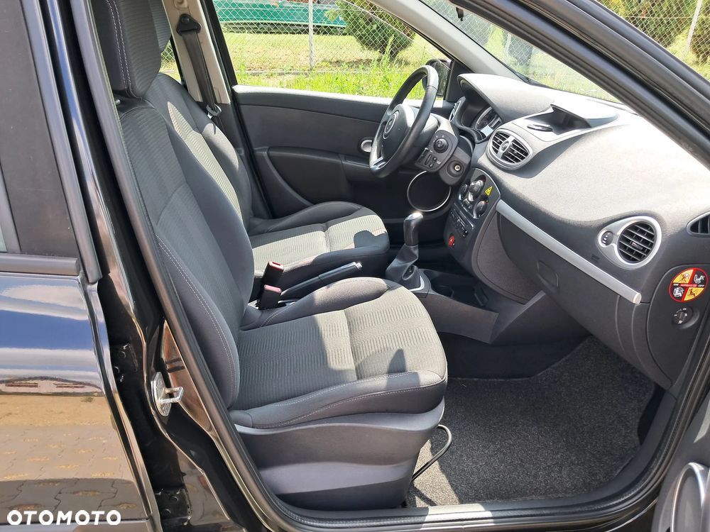 Renault Clio 1.2 16V 75 Dynamique - 17