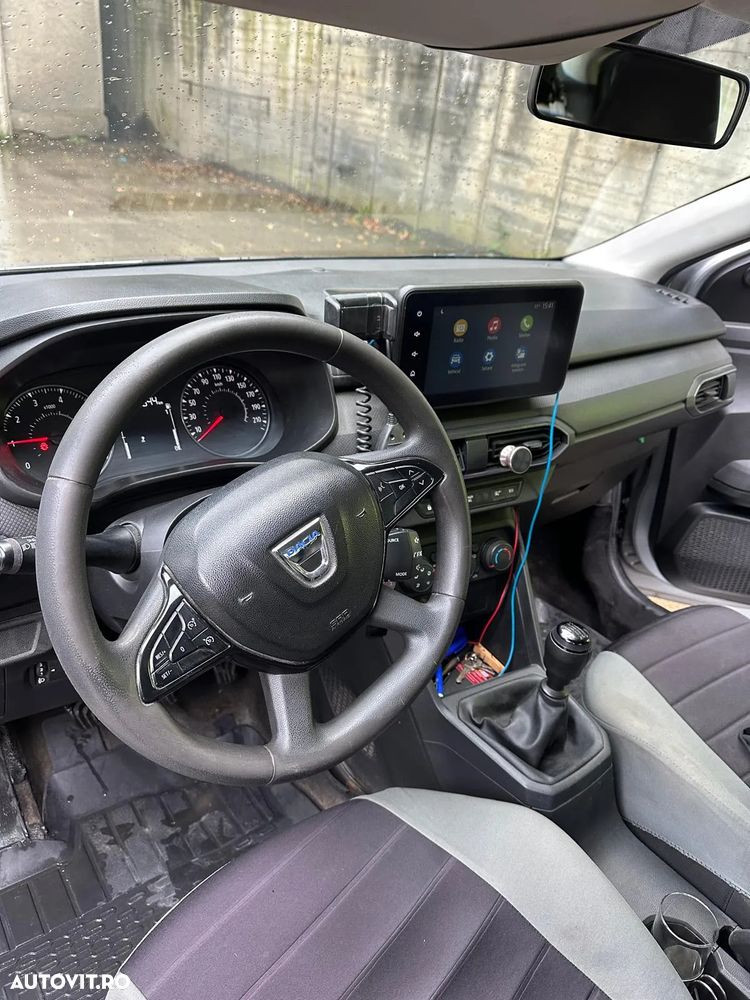 Dacia Logan TCe 90 MT5 Comfort - 6