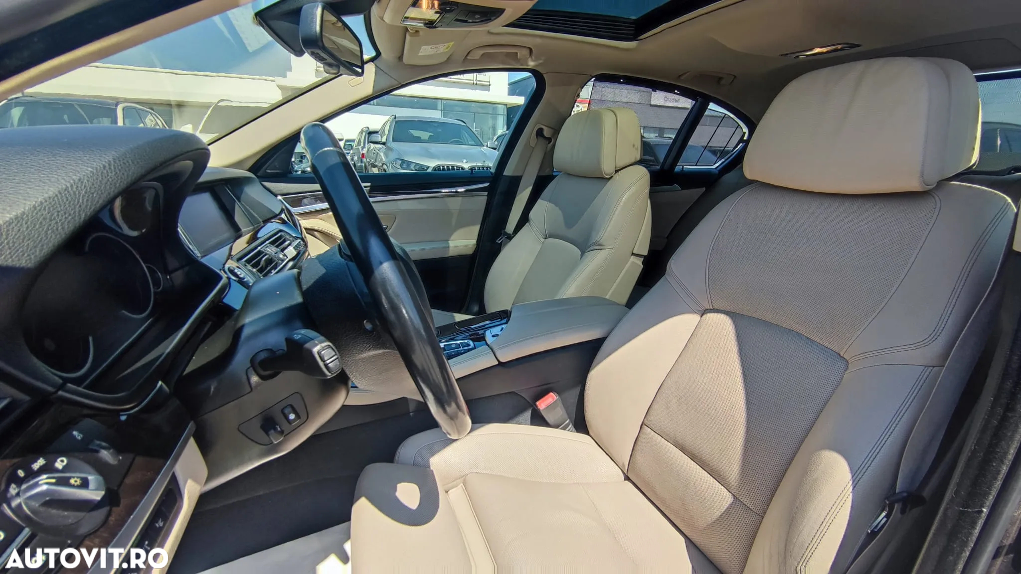 BMW Seria 5 530d xDrive AT - 13
