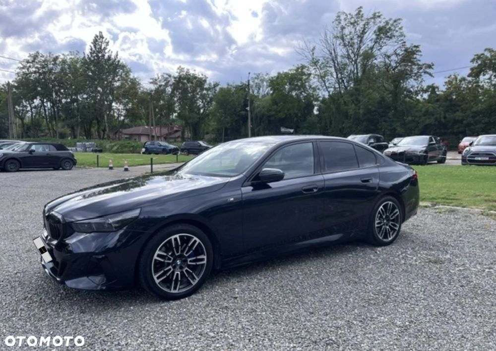 BMW Seria 5 520i M Sport Edition - 10
