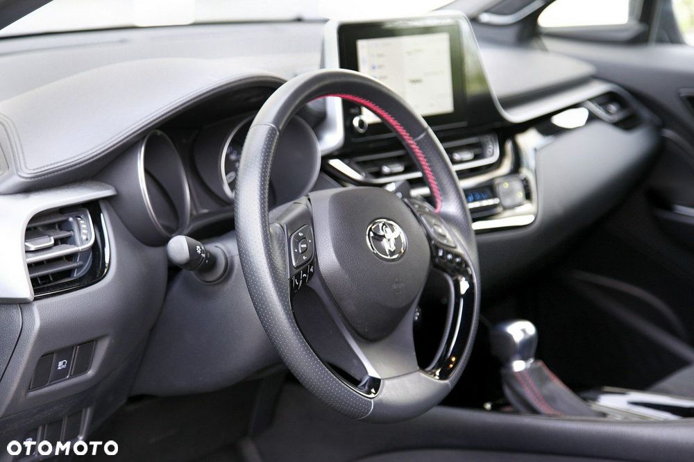 Toyota C-HR - 14