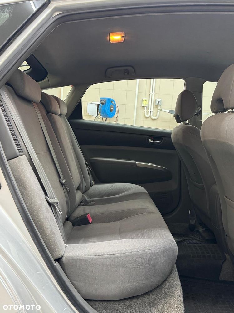 Toyota Prius 1.5 VVT-i Sol (nav) - 9