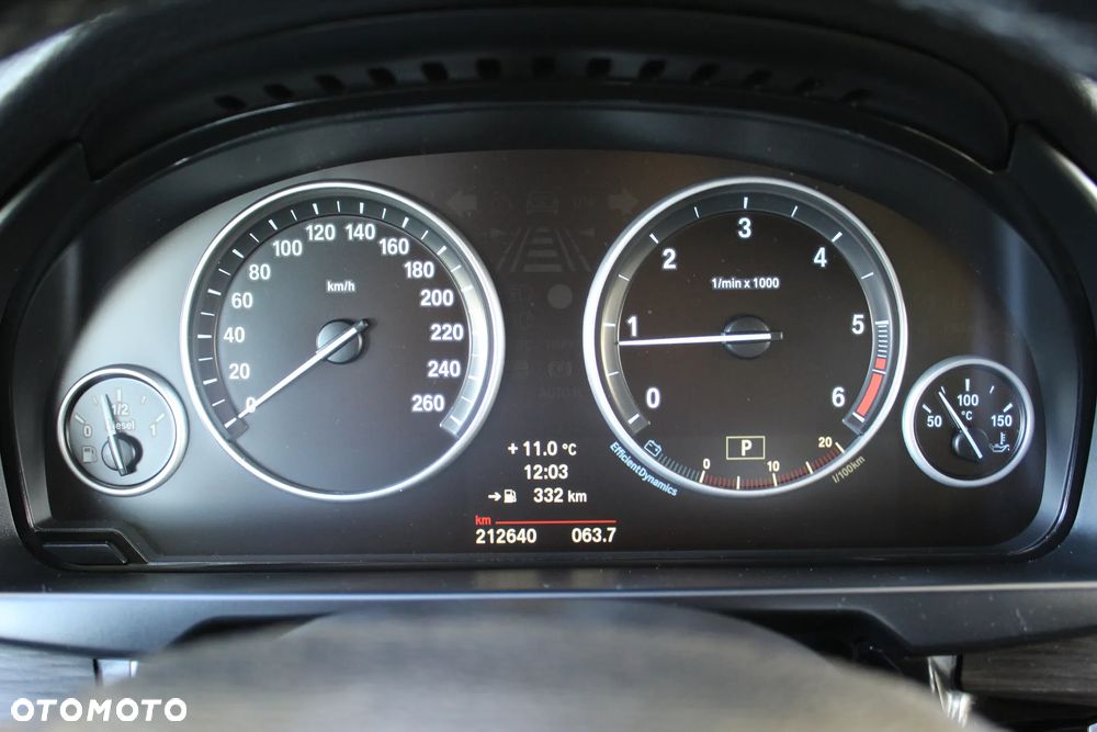 BMW X5 xDrive25d - 34