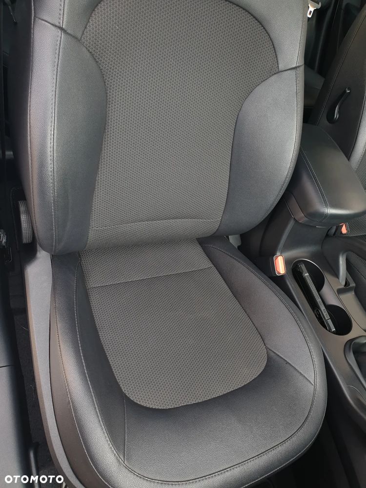 Hyundai ix35 1.6 GDI Premium 2WD - 32