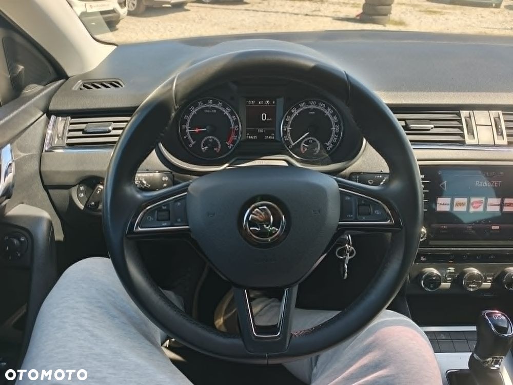 Skoda Octavia 2.0 TDI DSG Style - 15
