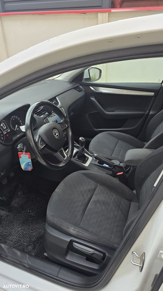 Skoda Octavia 1.6 TDI Style - 7