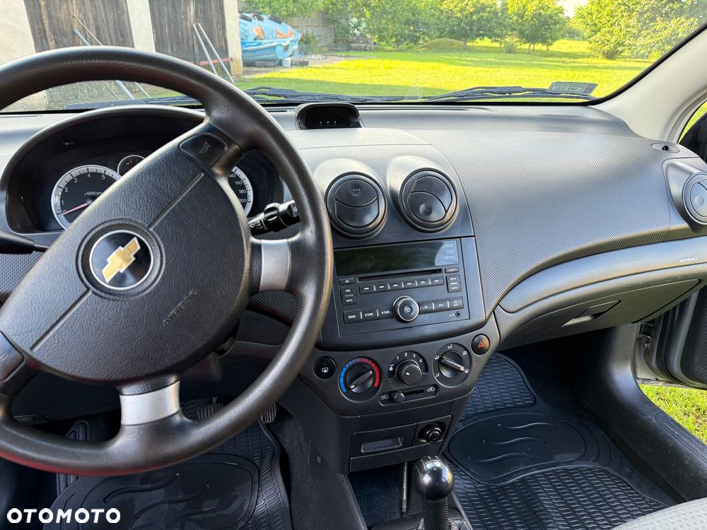Chevrolet Aveo - 5