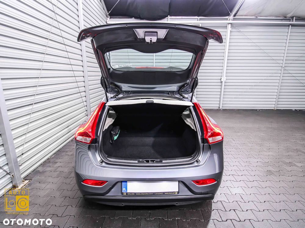 Volvo V40 D2 Summum - 13