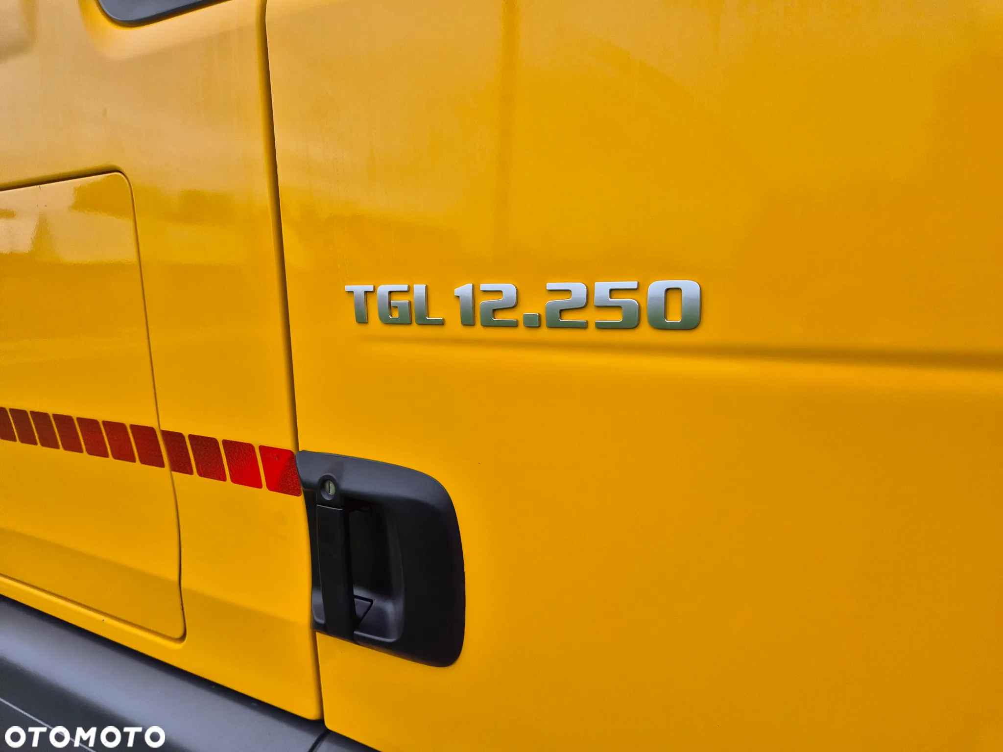 MAN TGL 250 - 38
