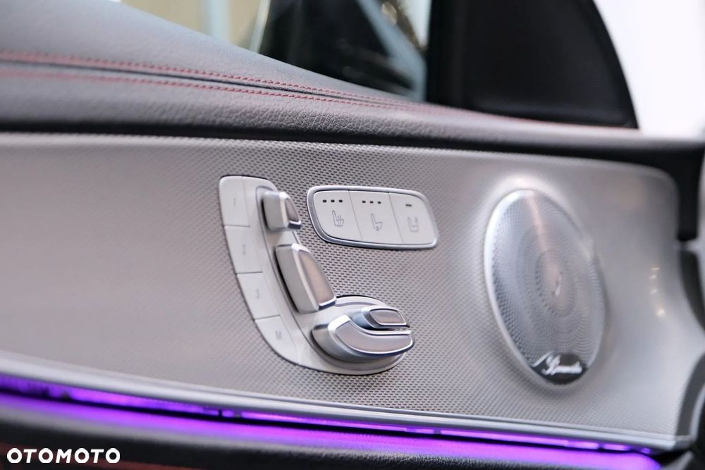 Mercedes-Benz Klasa E 43 AMG 4Matic 9G-TRONIC - 19