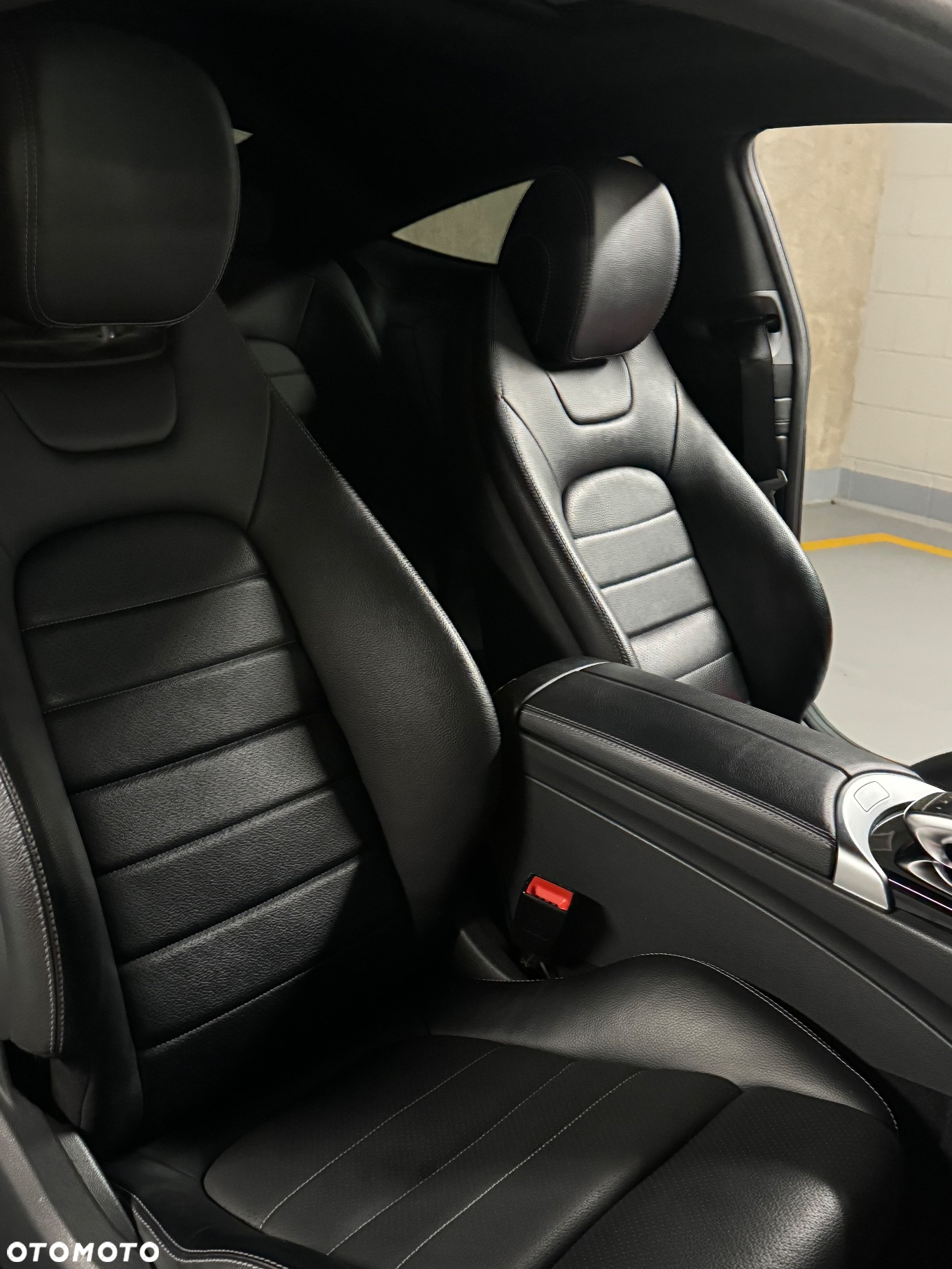 Mercedes-Benz Klasa C 200 4-Matic 9G-TRONIC - 12